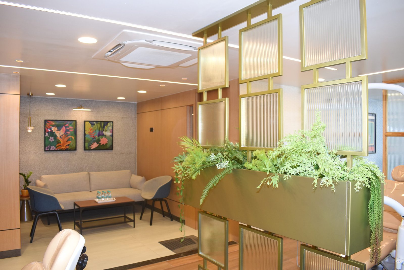 32-smiles-multispeciality-dental-clinics-hsr-layout-bangalore.--scaled.jpg